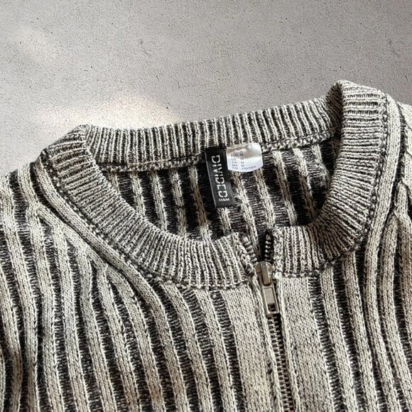 H&M Divided Rib-Knit Zip Up  Long sleeves cardigan Size: M - Picture 4 of 9